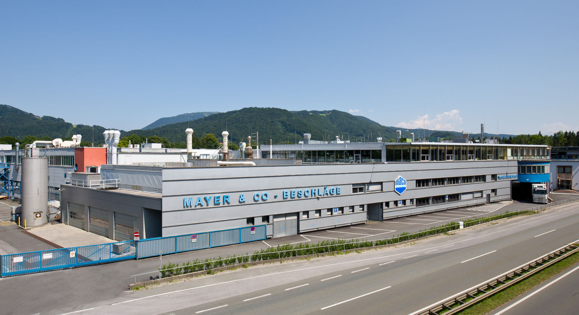 Mayer & Co Beschläge GmbH 